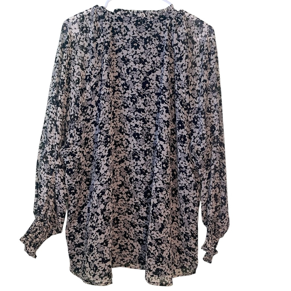 NWT- Philosophy sheer, floral blouse. Size 2X/TTG Women - Picture 4 of 9
